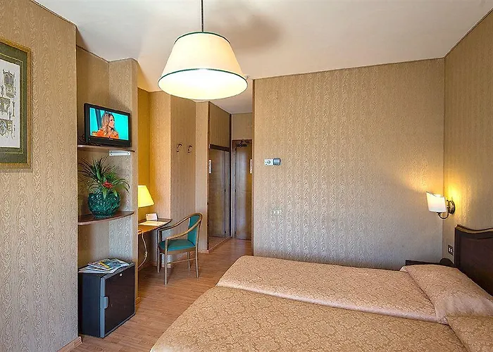 Hotel Park Blanc Et Noir 3*