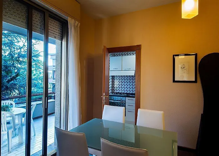 Hotel Park Blanc Et Noir 3*