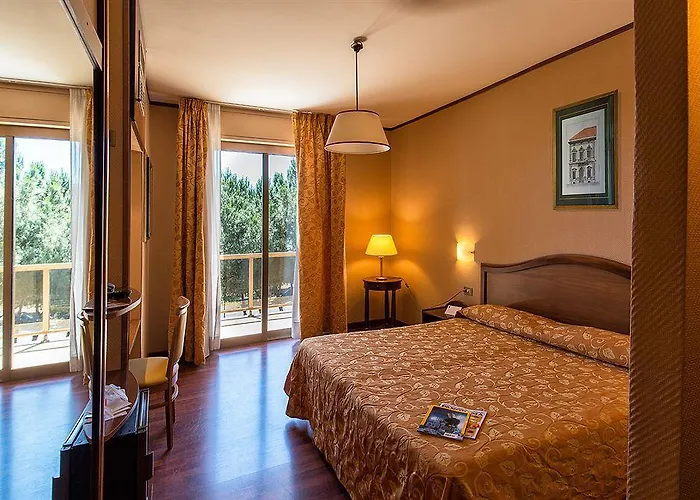 Park Blanc Et Noir Hotel 3*